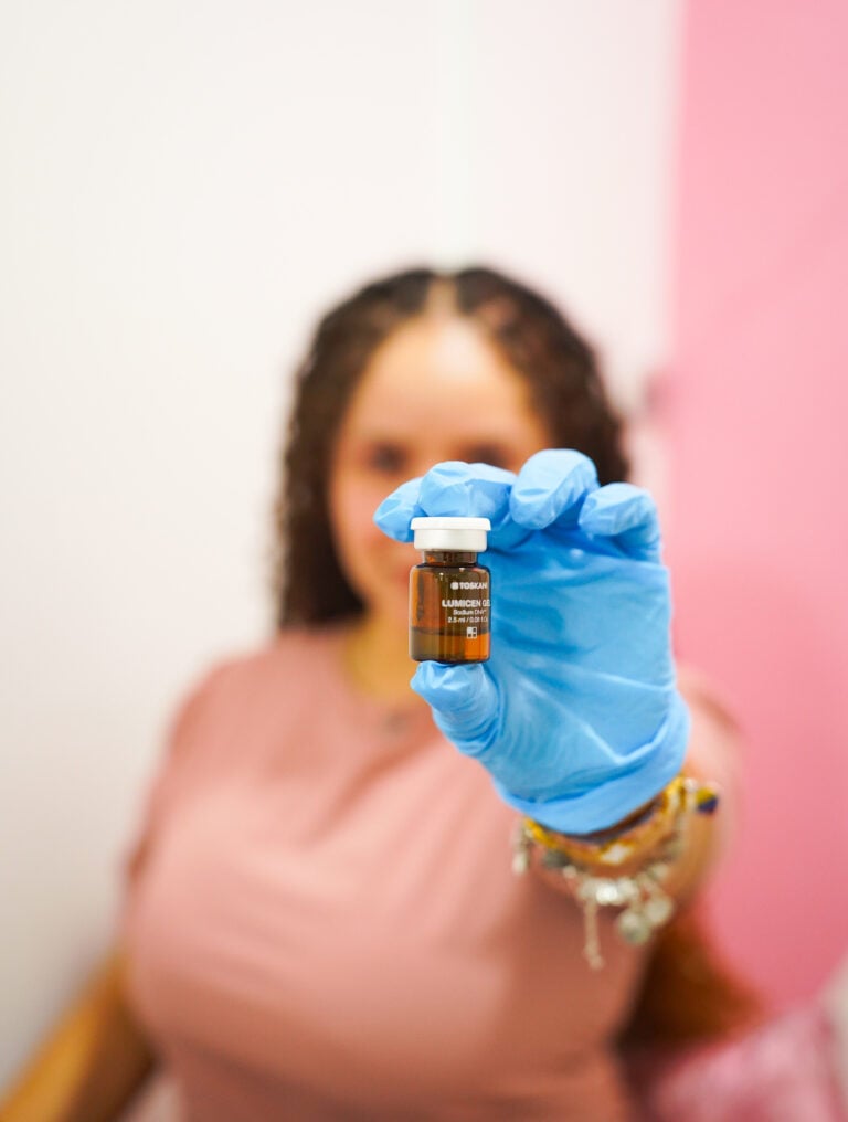 Peelings Químicos: El Secreto para una Piel Renovada y Radiante